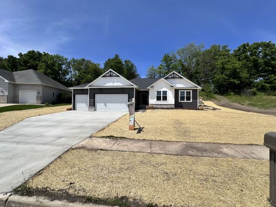 525 Pheasant Trail, Morning Side Estates, Deerfield, Wisconsin, United States 53531, 3 Bedrooms Bedrooms, ,2 BathroomsBathrooms,Home,Sold,Pheasant Trail,1378